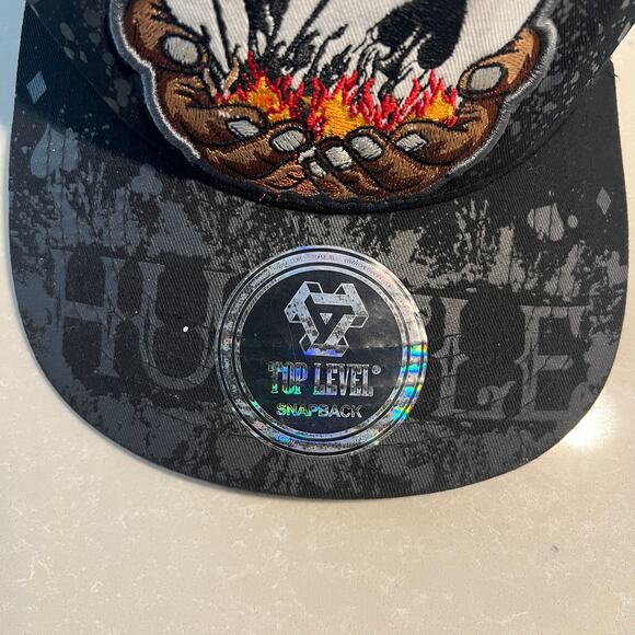 HUSTLE Vegas Poker Ace King Cards Top Level Hat Black Embroidered Snap Back - Picture 3 of 8